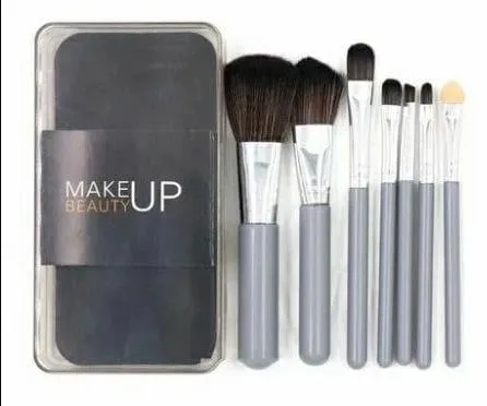 7-piece-professional-makeup-brush