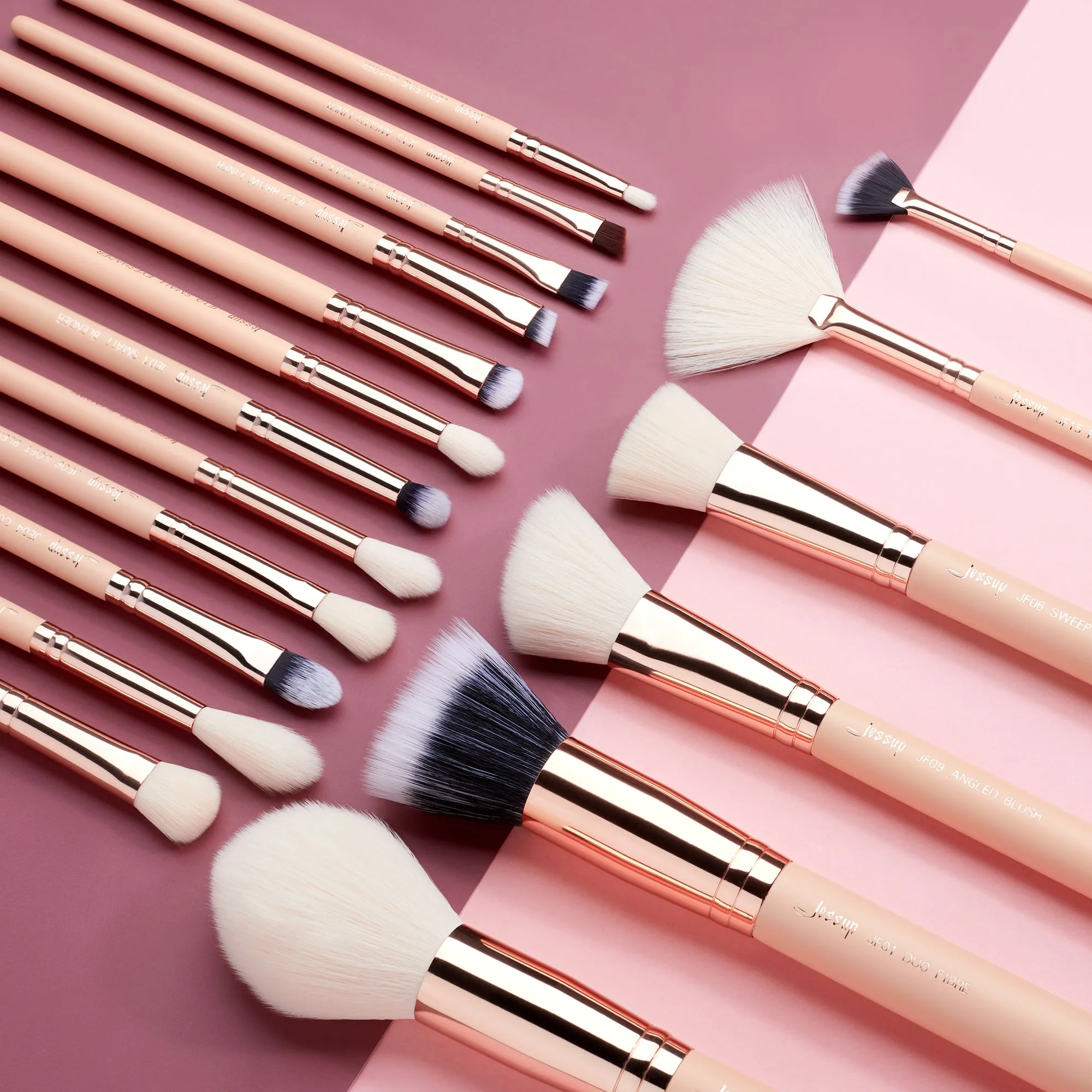 Chrysalid Essential MAKEUP BRUSH SET 18 PCS T461