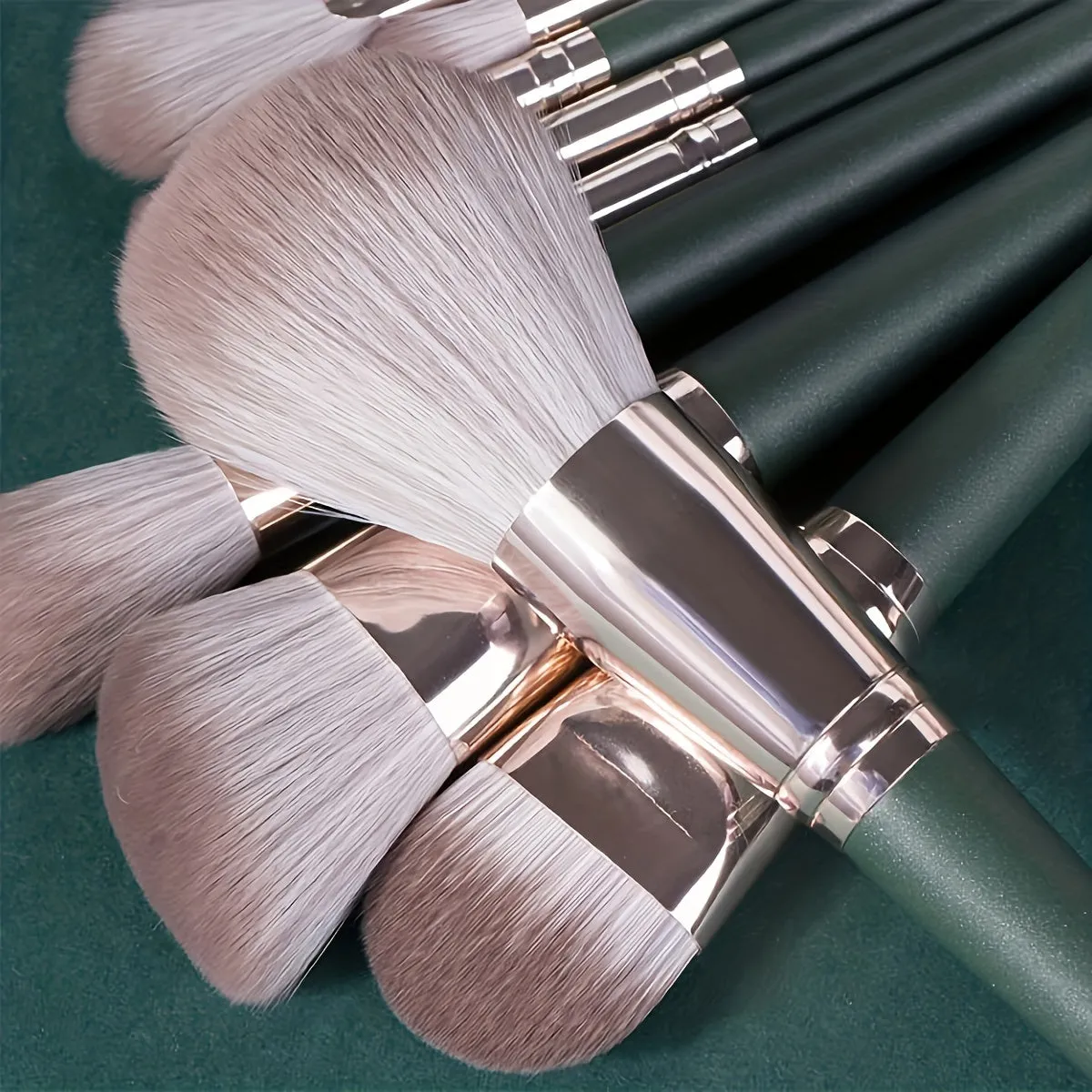 Glamorous Green 14pc Makeup Brush Collection