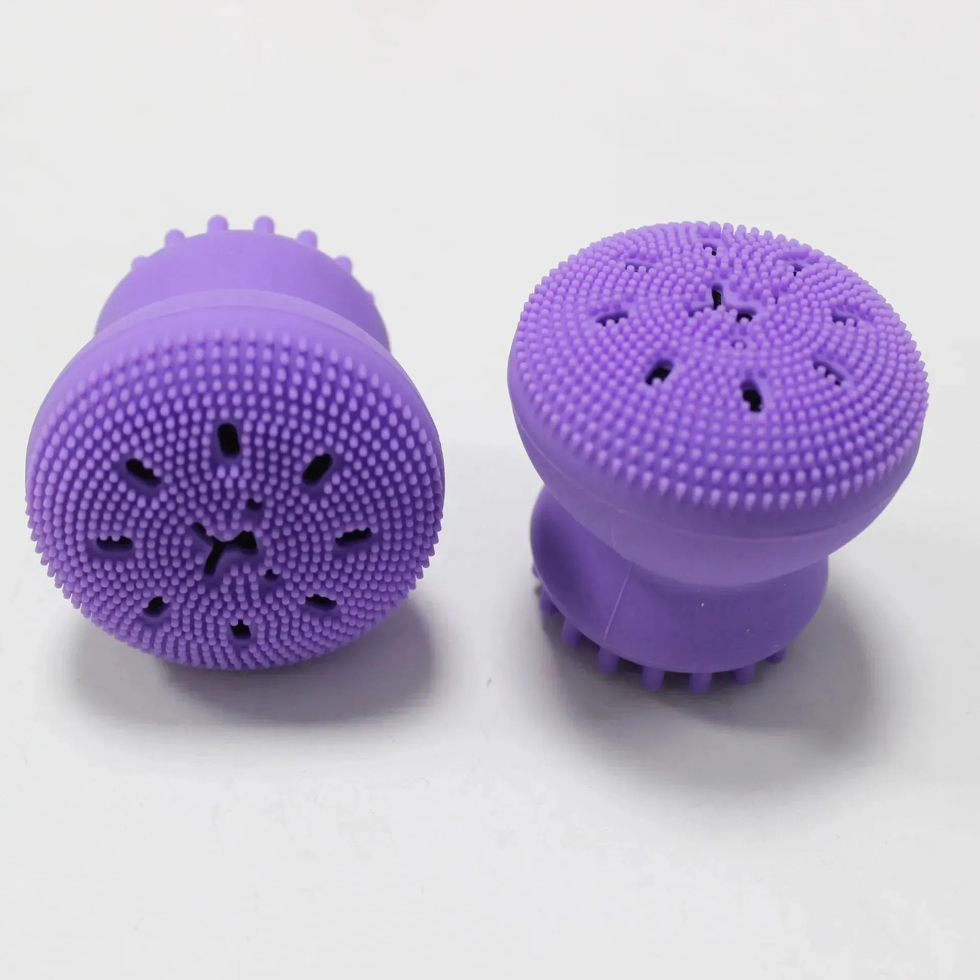 OctoGlow Silicone Facial Brush