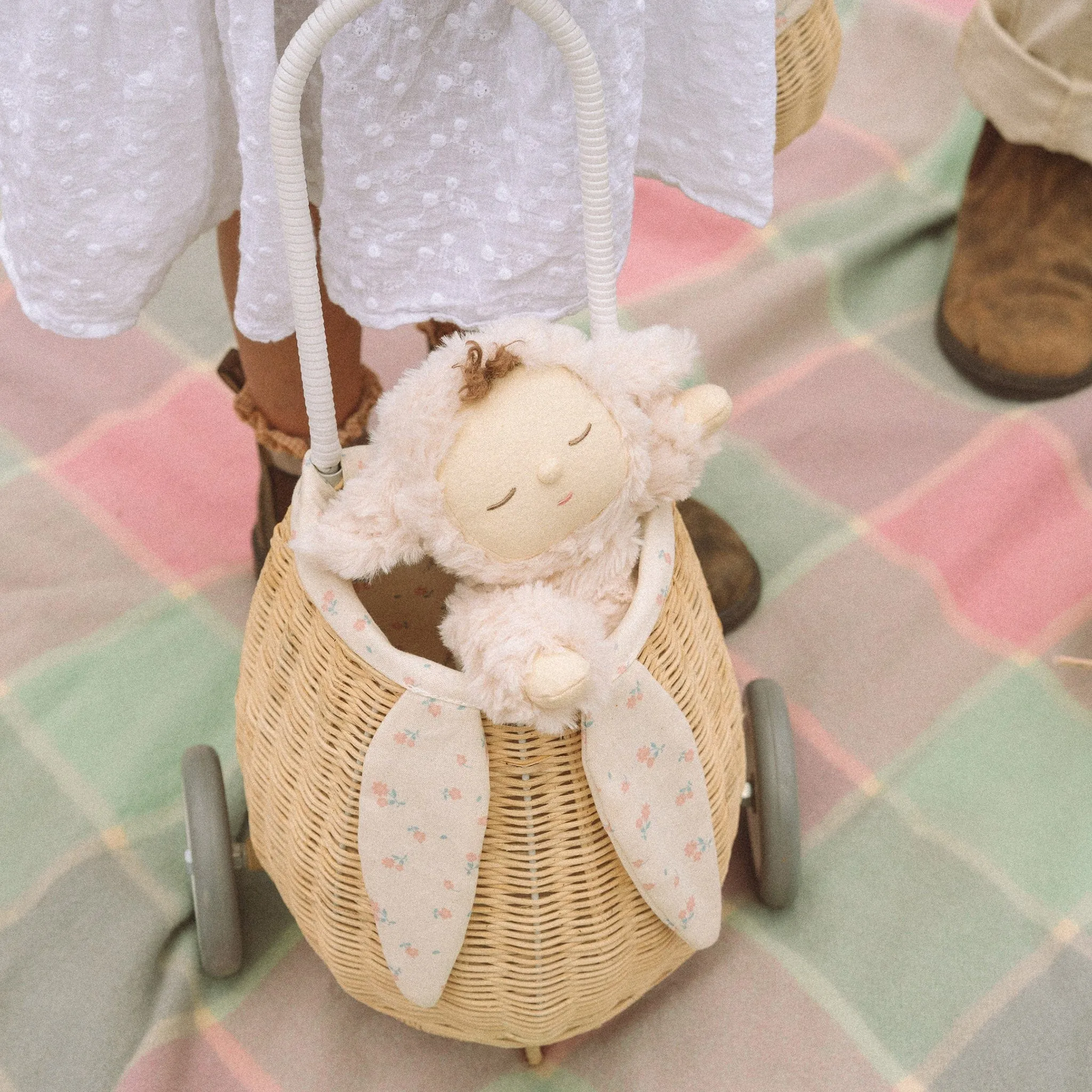 Olli Ella Cozy Dinkums Lamby Pookie - Vanilla
